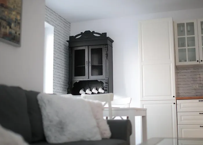 アパート Paris コウォブジェク